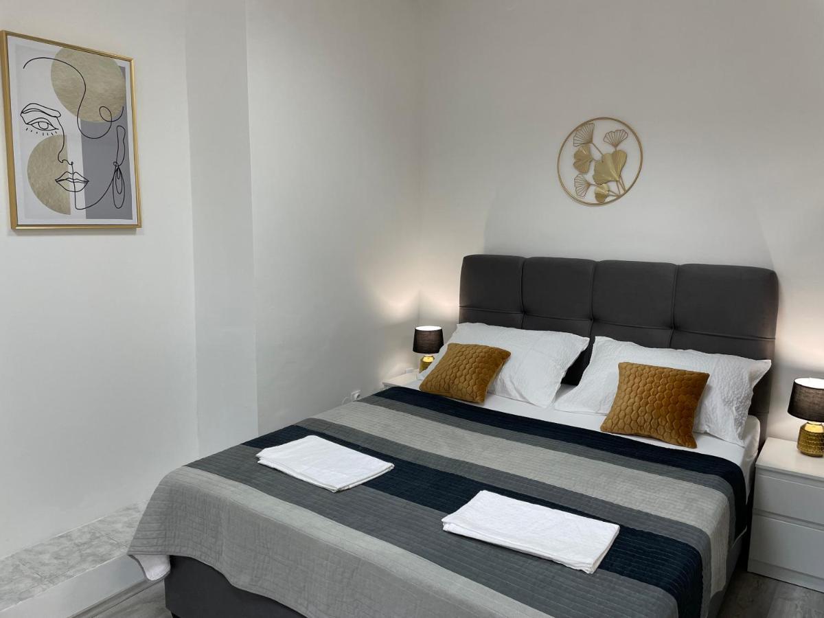 Apartment Studio Beauty In Centar Pula Exteriör bild