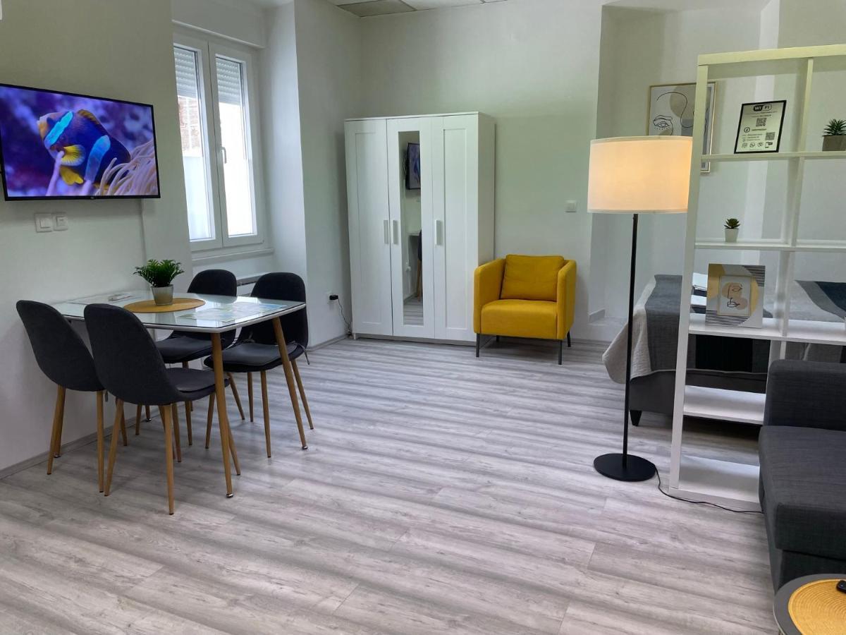 Apartment Studio Beauty In Centar Pula Exteriör bild